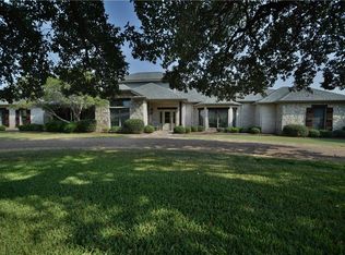 3201 Crystal Lake Dr, Granbury, TX 76049