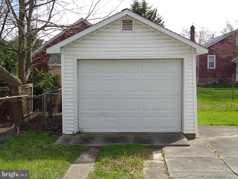 314 Victoria St — Photo 22
