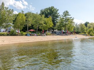 18 Birch Dr, Raymond, ME 04071