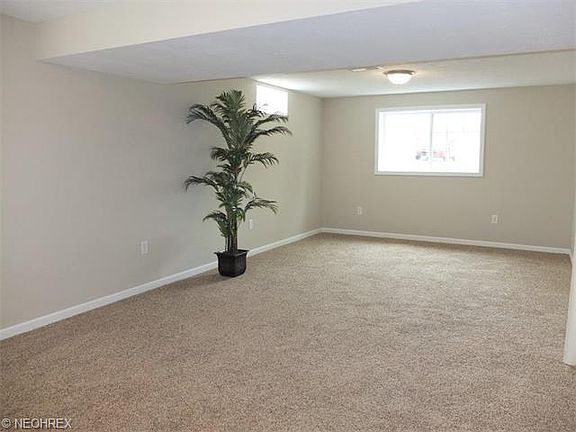 3rd image of 5733 Taylor Rd