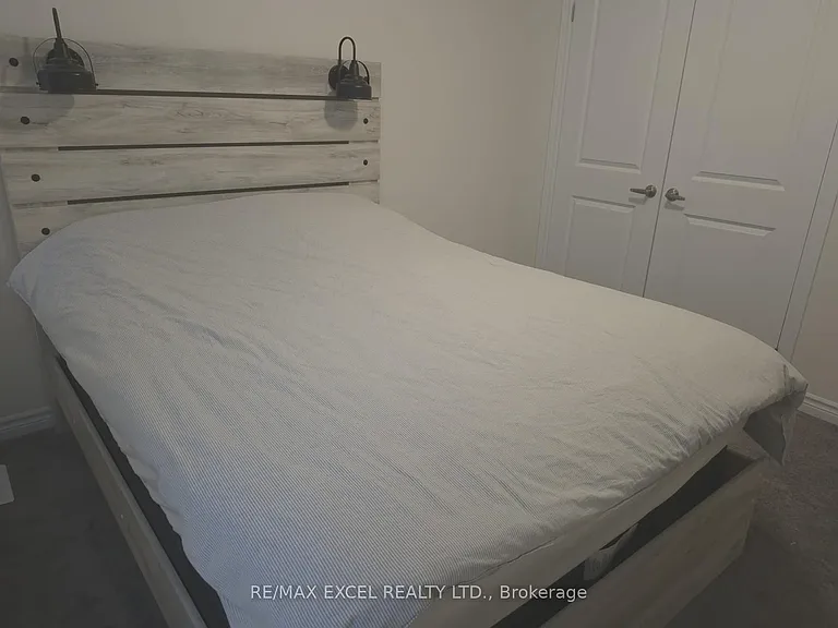 42 Simona Ave — Photo 20