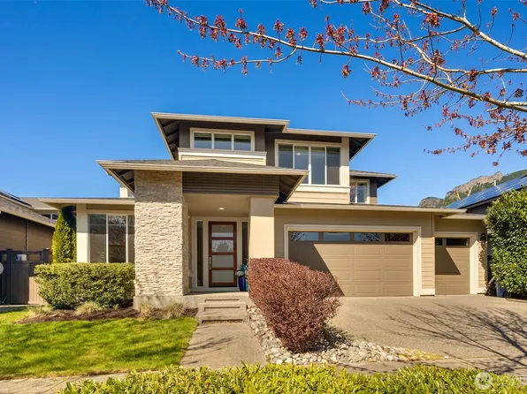 732 SE 11th Street, North Bend, WA 98045