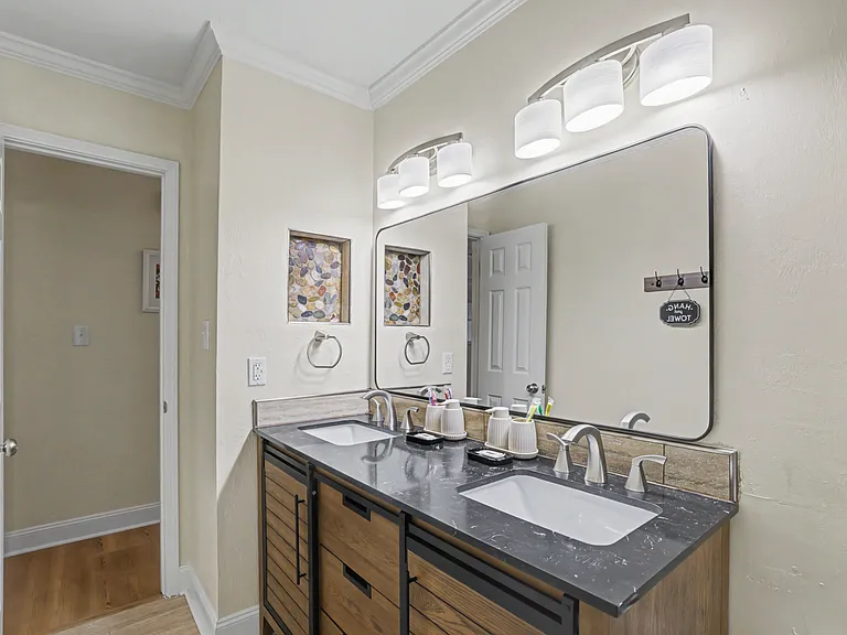 3231 N Shannon Lakes Dr — Photo 13