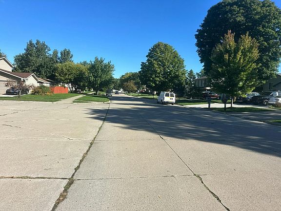 5th image of 41631 Cimarron St