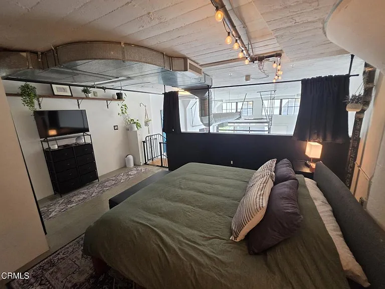 200 N San Fernando Rd #108 — Photo 25