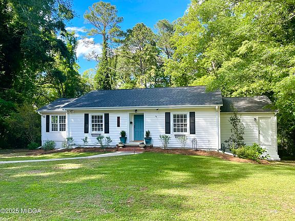 2nd image of 2297 Kingsley Dr