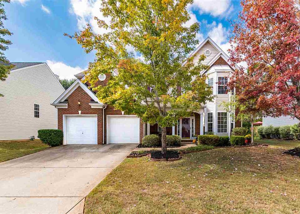 1st image of 16 Stonewater Dr
