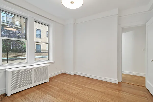 Rented by Peter R. Hungerford, LREB | media 8