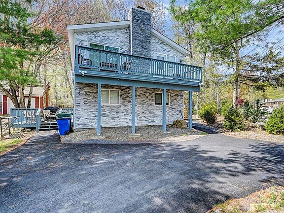 3rd image of 7133 Robinwood Dr