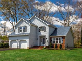 16 Yaffa Rd, Bayville, NJ 08721