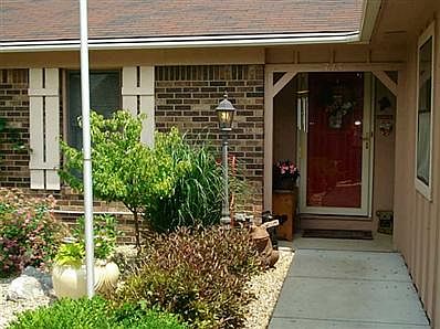 4th image of 545 Nelson Dr