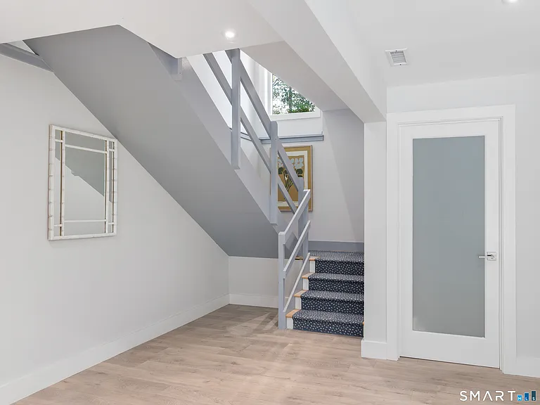 33 Little Fox Ln — Photo 23