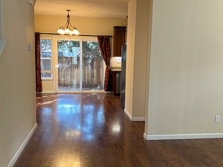 4200 San Jeronimo Ter — Photo 11