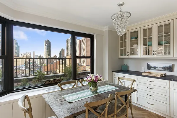 Sold by Nest Seekers International | media 15