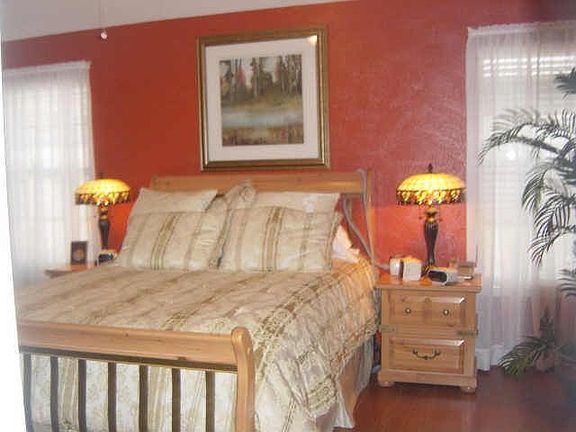 3rd image of 3702 Willowood Dr