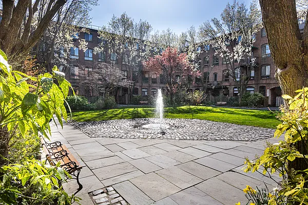 Sold by Owner | media 22