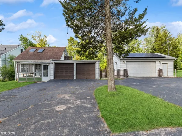 37544 N Columbus Ave, Lake Villa, IL 60046