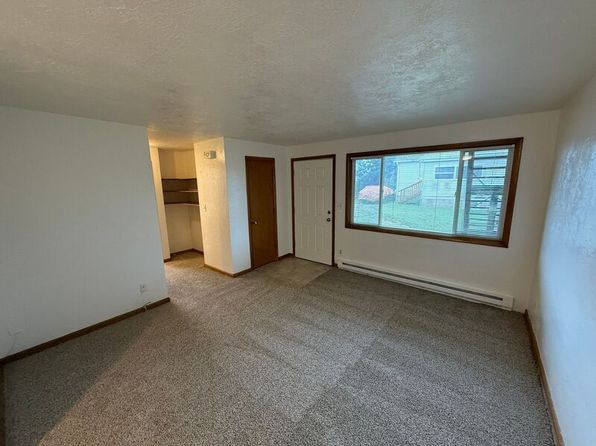 2022 Myrtle Ave NE, Salem, OR 97301