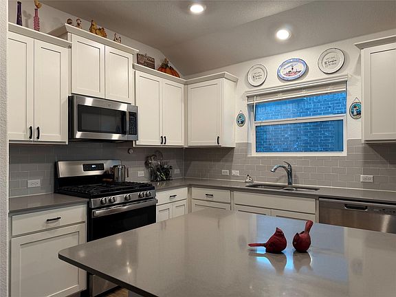 2nd image of 108 Esparza Dr