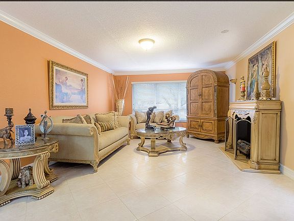 Living Rm