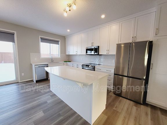 3rd image of 20616 22nd Ave NW