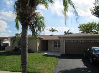 10670 NW 28th Pl, Sunrise, FL 33322