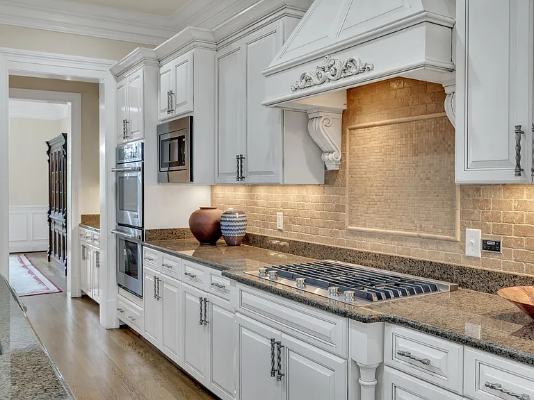 3205 Woodlawn Dr — Photo 13