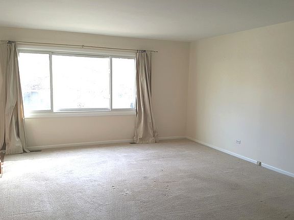 3rd image of 16774 Hillside Pl #1