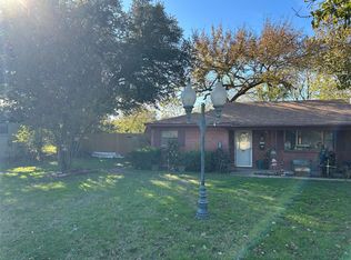 3813 Shawnee Trl, Lake Worth, TX 76135