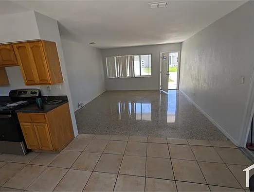 3861 Whiting Dr SE — Photo 6