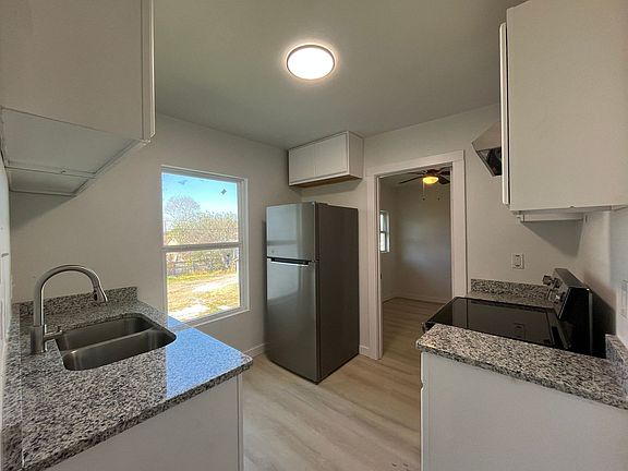 5th image of 1513 10th St #4