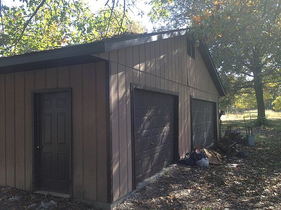 2nd image of 104 Newman Dr