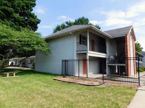 Campus Corner Apartments, 1900 Naismith Dr #Edcbda9c3, Lawrence, KS 66046