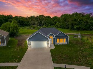 216 Blackberry Cir, Archie, MO 64725