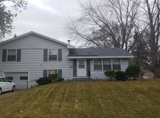 4417 W 110th St, Bloomington, MN 55437
