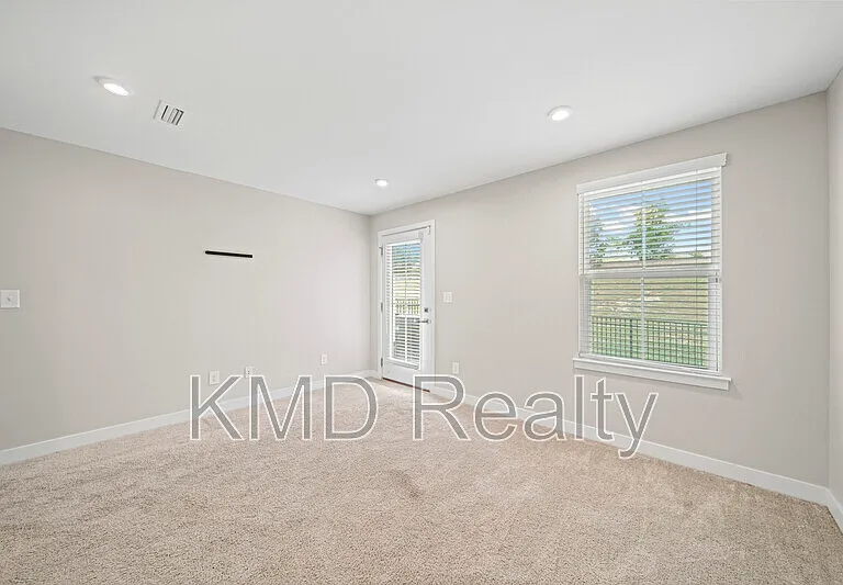 636 Crudent Rd — Photo 18