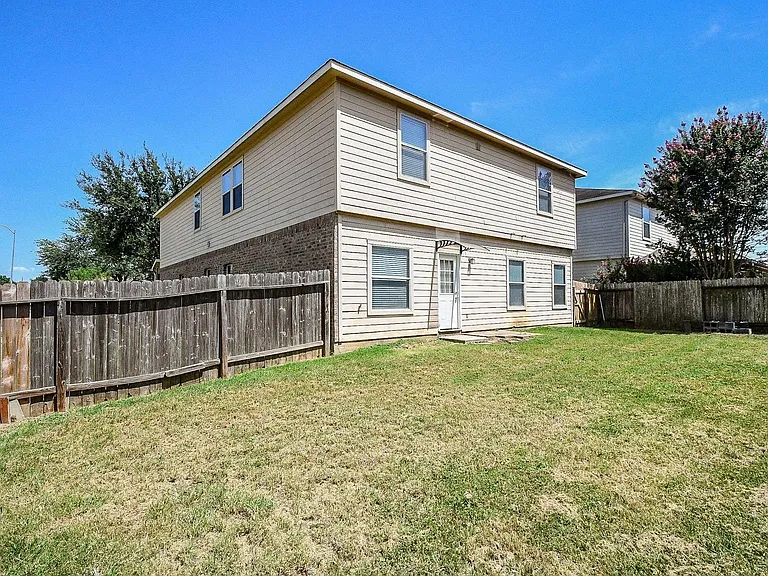 402 New Hope Ln — Photo 46