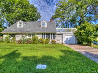 49 Radcliff Avenue, Port Washington, NY 11050