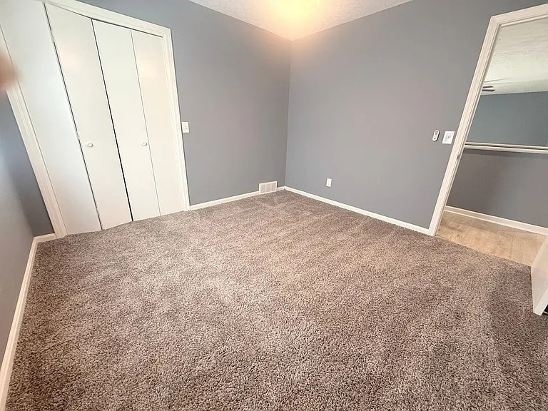 712 Plaza Dr — Photo 12