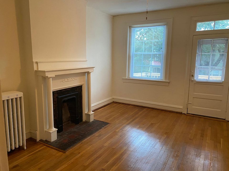 1st image of 2817 Ellwood Ave APT B