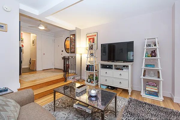 Rented by Luminous Realty | media 25