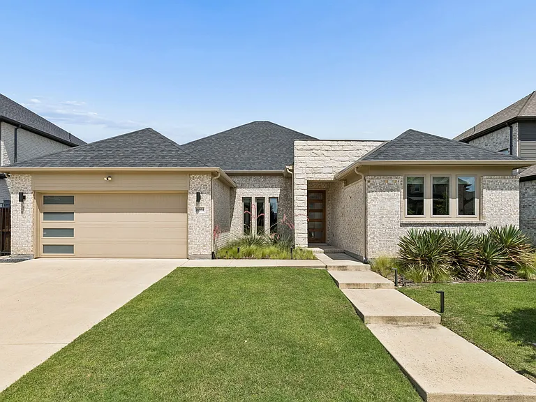16664 Nightshade Rd — Photo 1