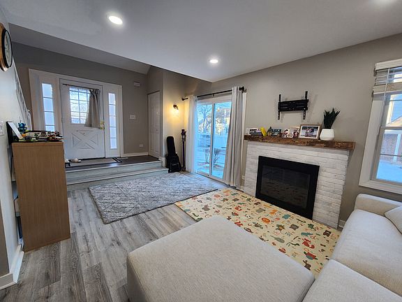 5th image of 2664 College Hill Cir #0