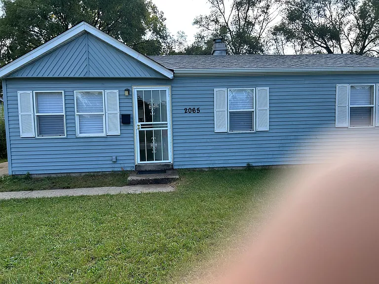 2065 Wright St — Photo 1