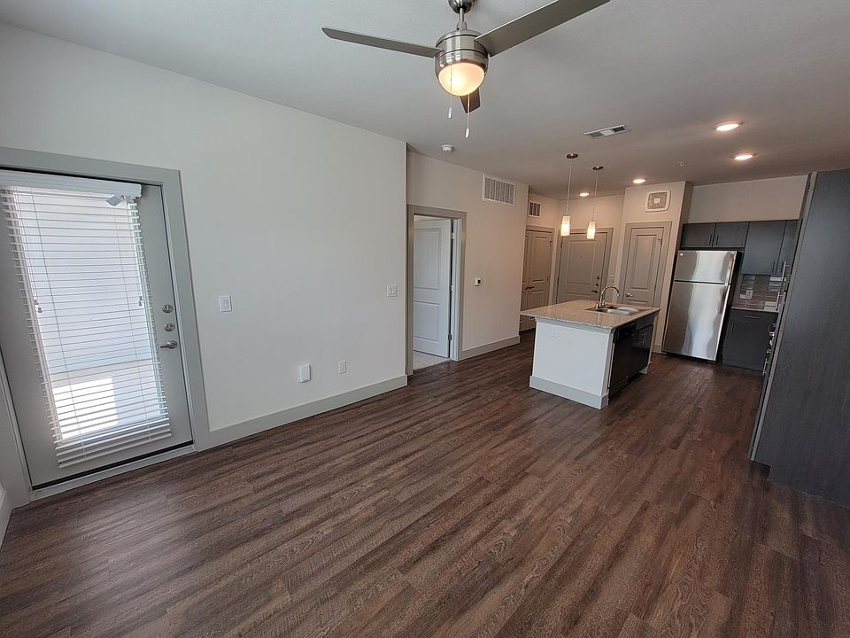 1st image of 530 Barnes Dr #1524