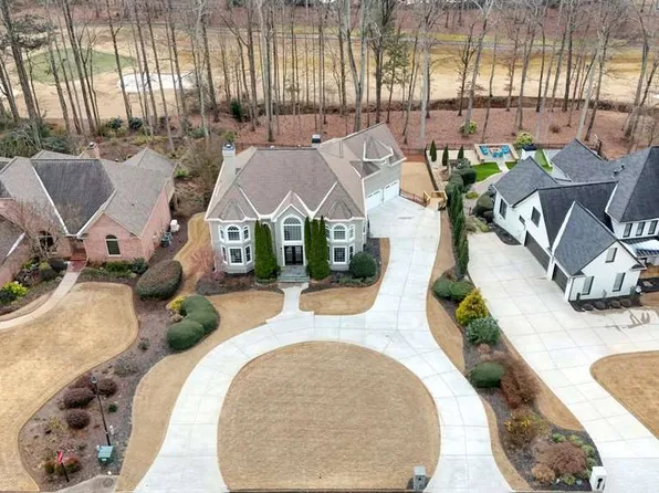 6805 Polo Dr, Cumming, GA 30040