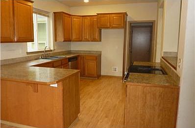 3rd image of 42024 59th Ave E