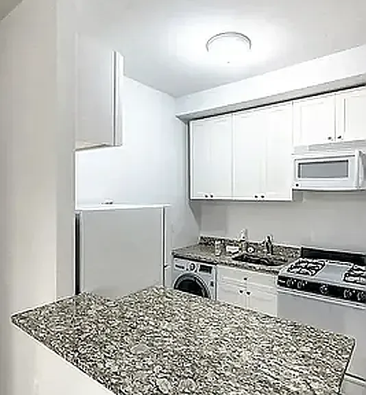 92 Saint Marks Pl #1 — Photo 5