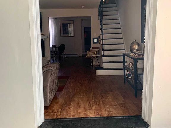 4th image of 5454 Warrington Ave