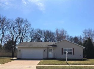 2817 E Rail Rd, Appleton, WI 54915